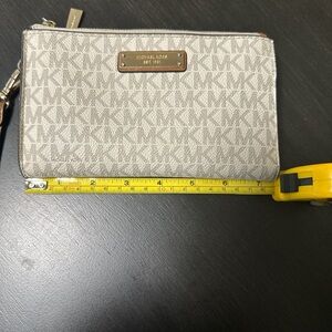 Michael Kors Beige and Light Tan Signature Zip Wristlet